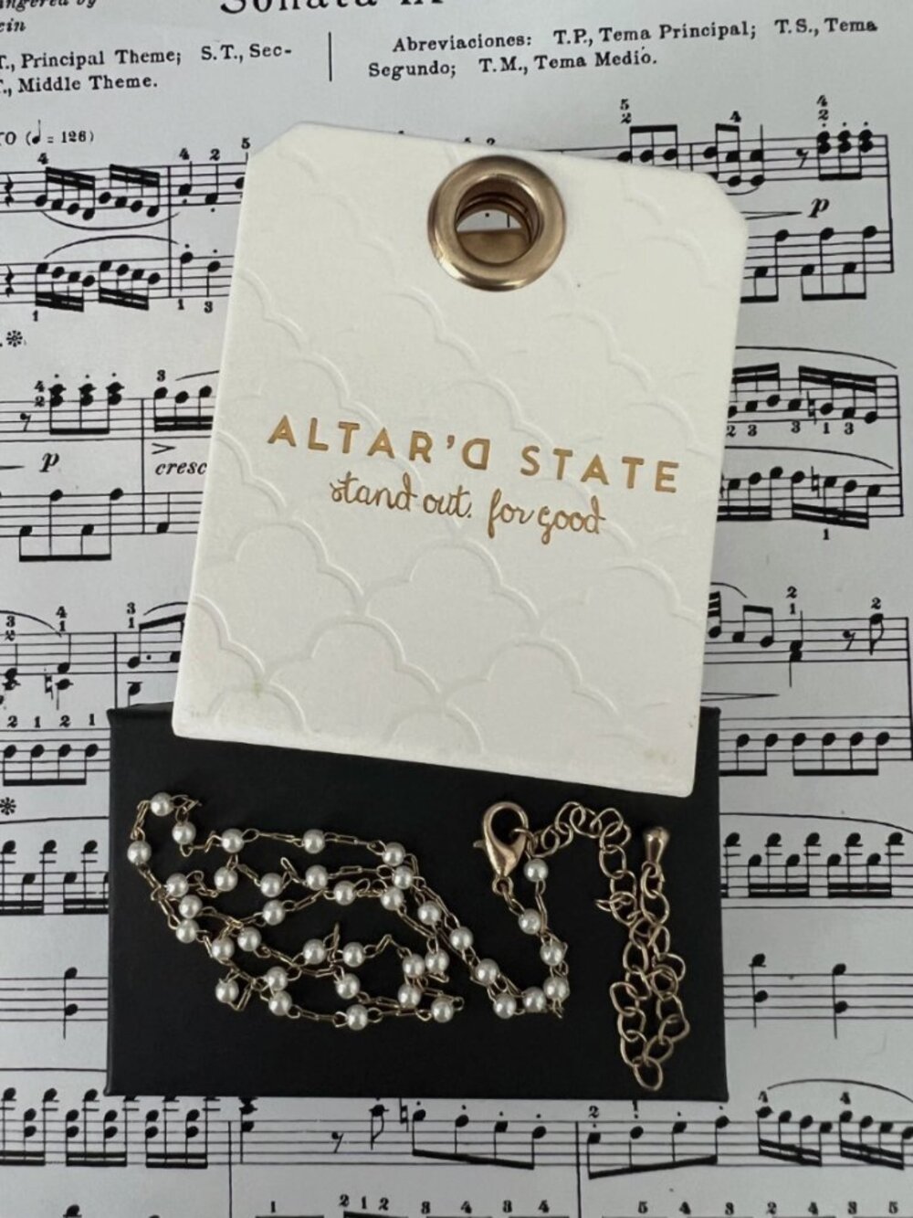 NWT-Altar'd State Necklace-Gold & Ivory Beads